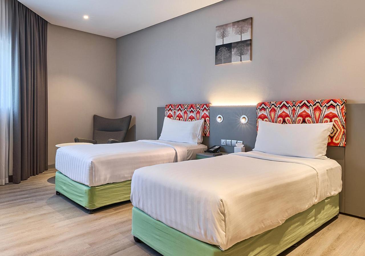 Ibis Styles Dubai Jumeira Exterior foto