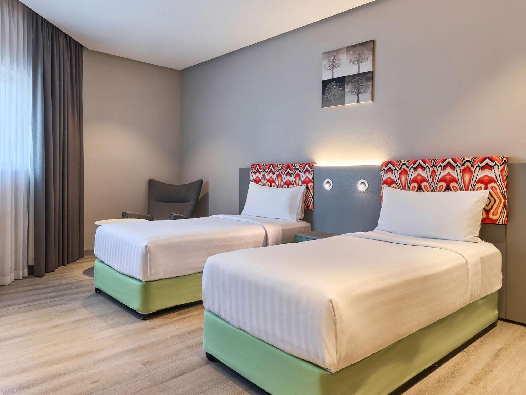 Ibis Styles Dubai Jumeira Exterior foto