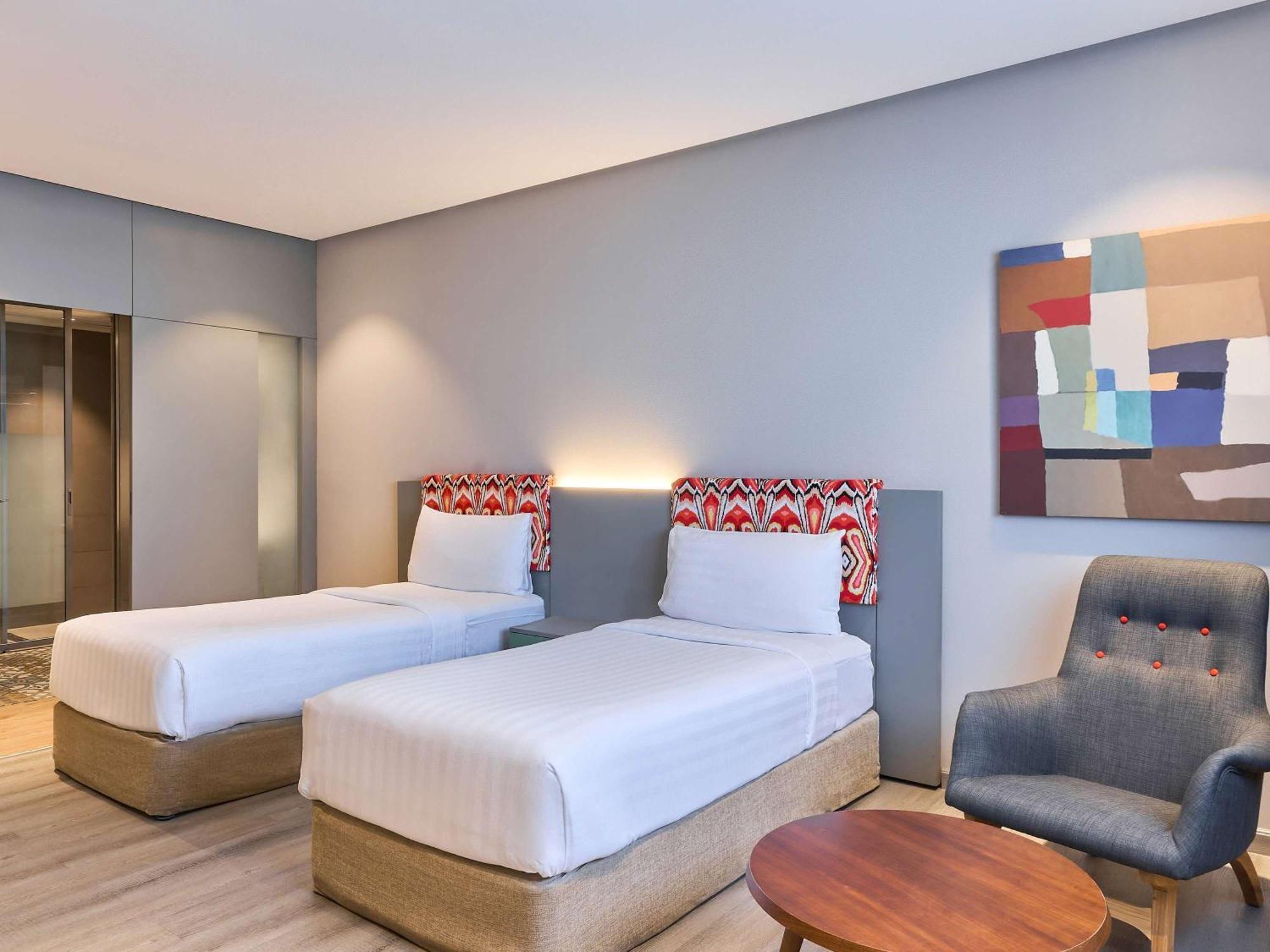 Ibis Styles Dubai Jumeira Exterior foto